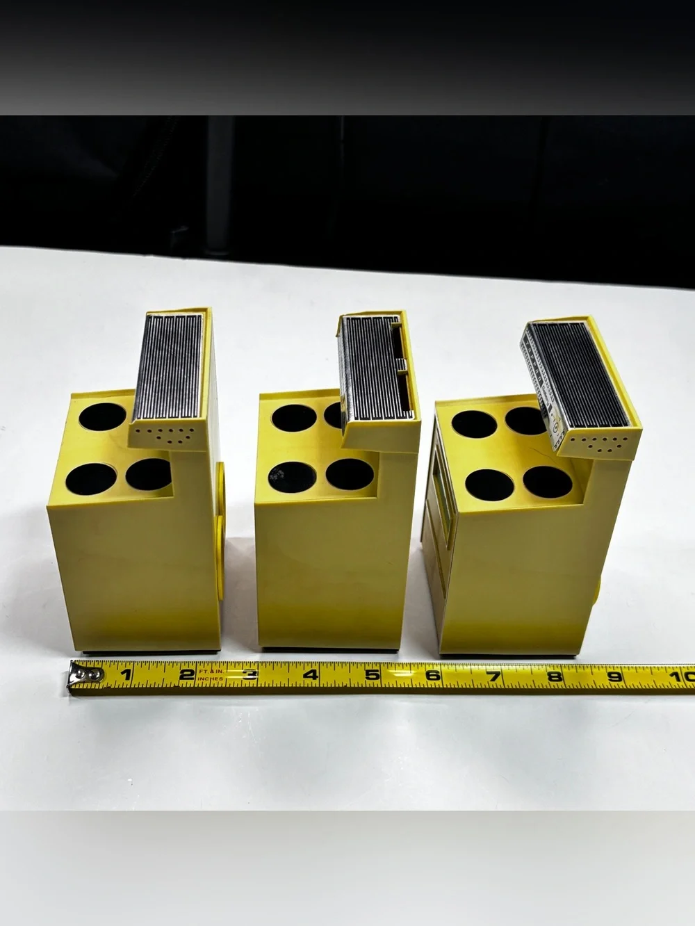 Tappan Yellow Stove Range Plastic 2 Salt & Pepper Shakers 1 Salesman Sample Vtg